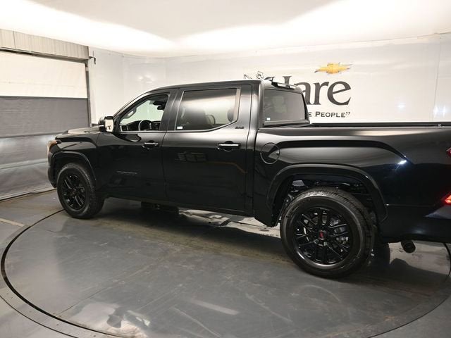 2022 Toyota Tundra 4WD SR5