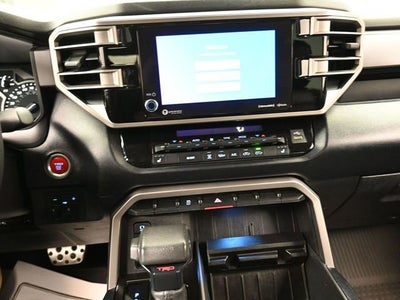 2022 Toyota Tundra 4WD SR5