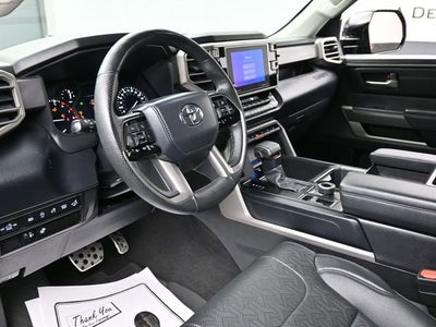 2022 Toyota Tundra 4WD SR5