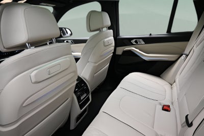 2024 BMW X5 M60i
