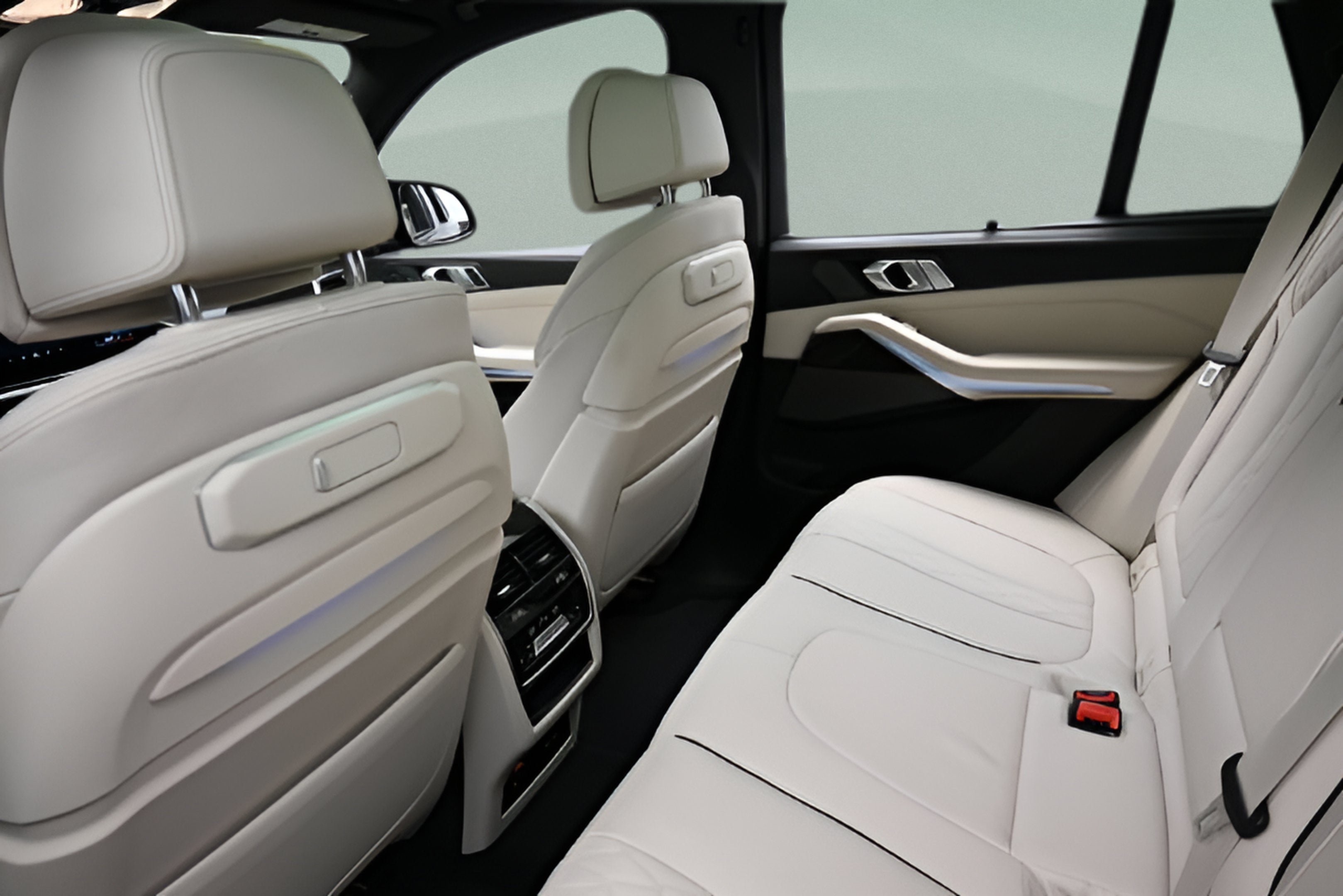 2024 BMW X5 M60i