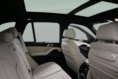 2024 BMW X5 M60i