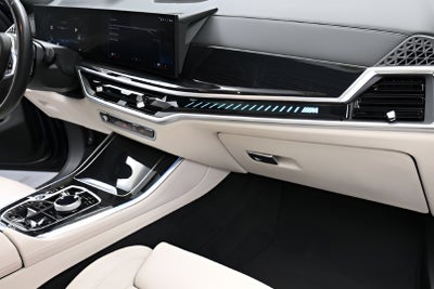 2024 BMW X5 M60i