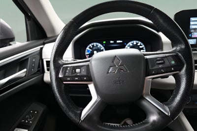 2023 Mitsubishi Outlander SEL 2.5 2WD