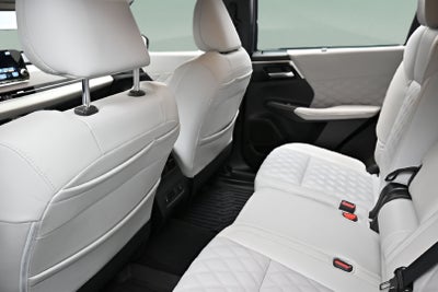 2023 Mitsubishi Outlander SEL 2.5 2WD