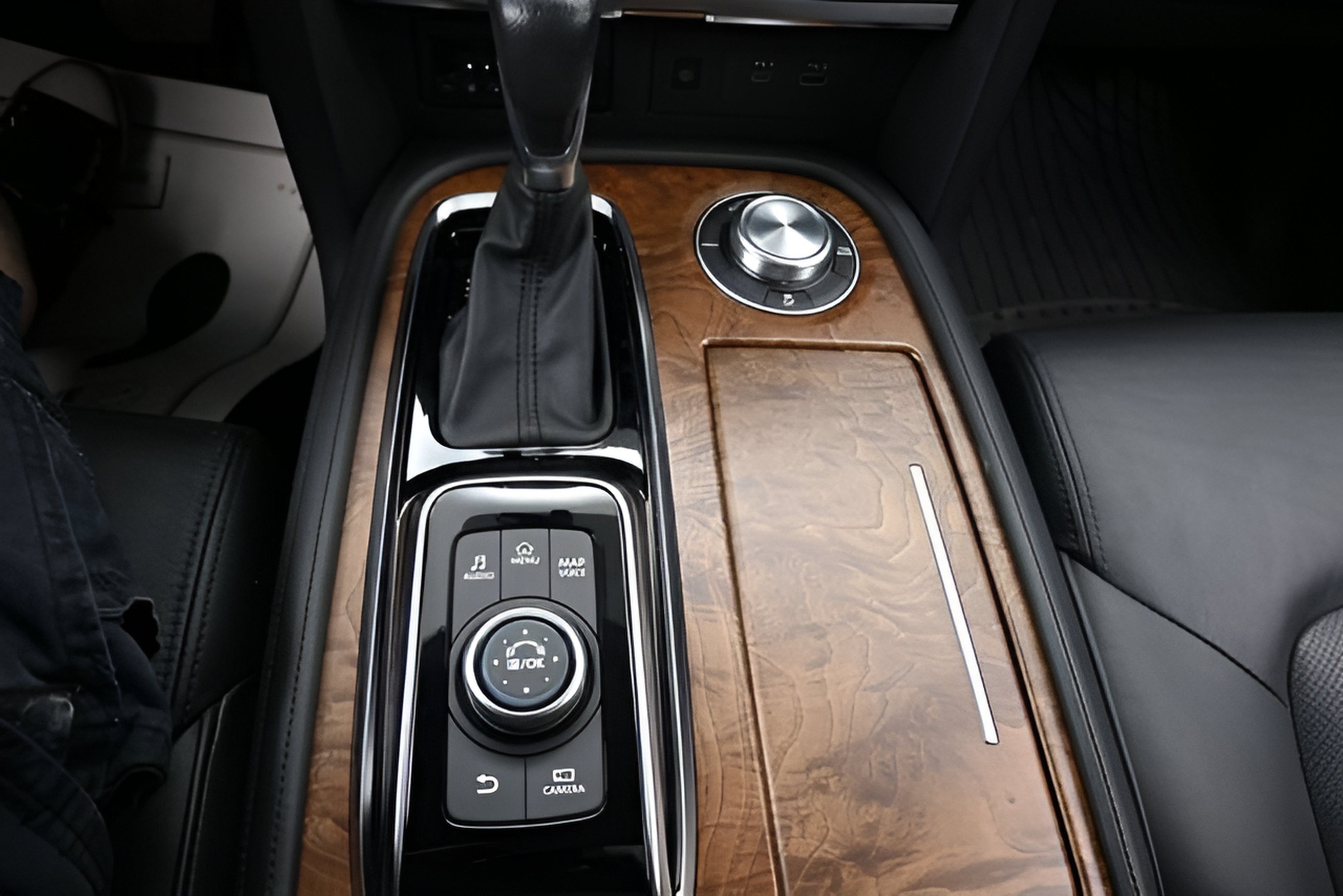 2022 Nissan Armada SL 4WD