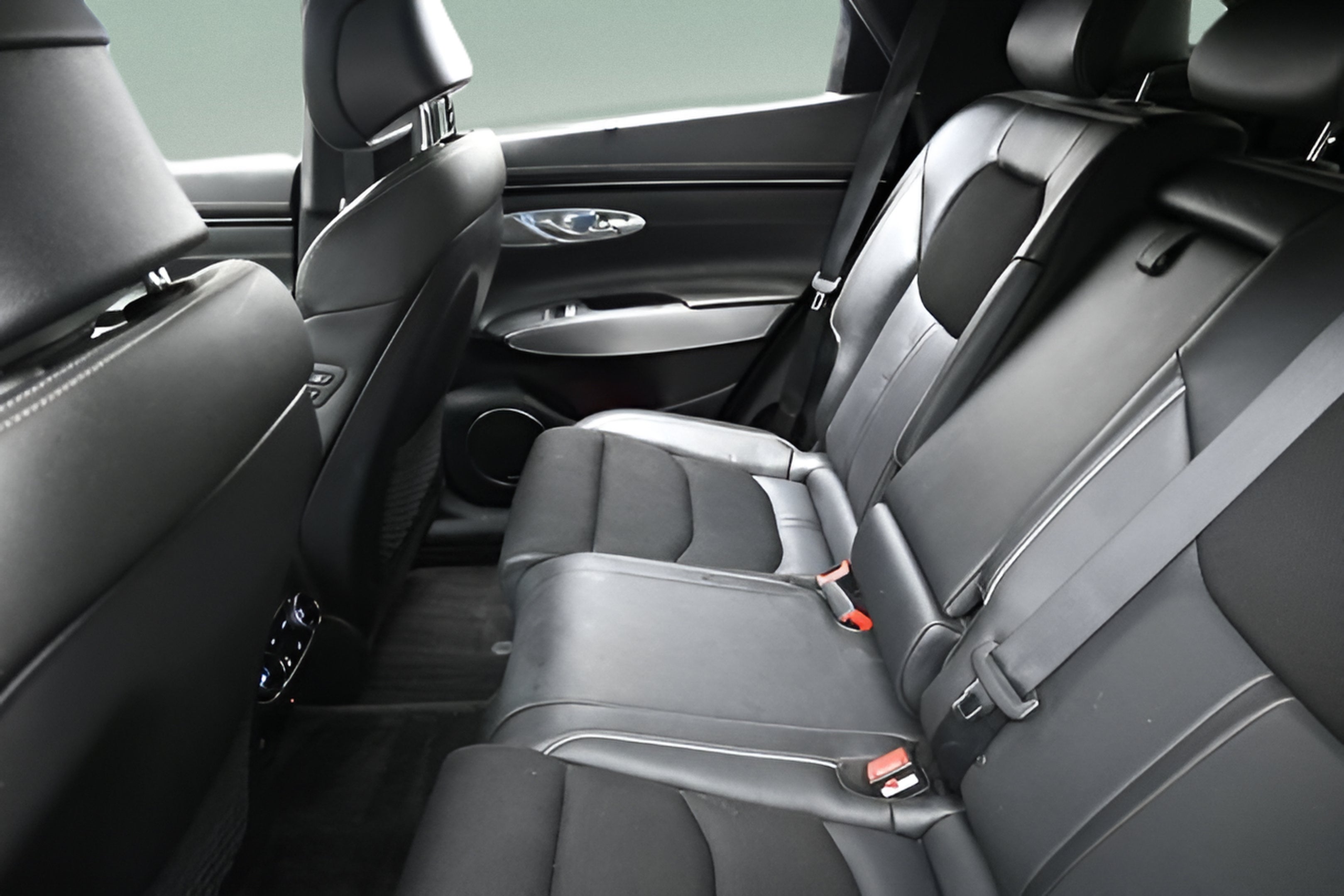 2023 Genesis GV70 2.5T AWD