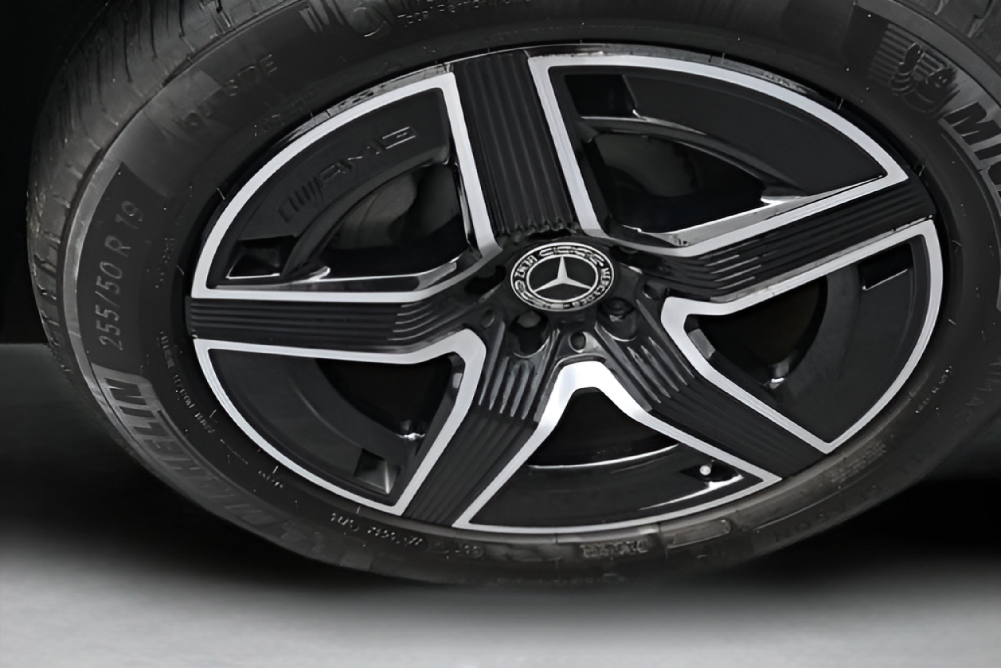 2024 Mercedes-Benz GLC 300 SUV