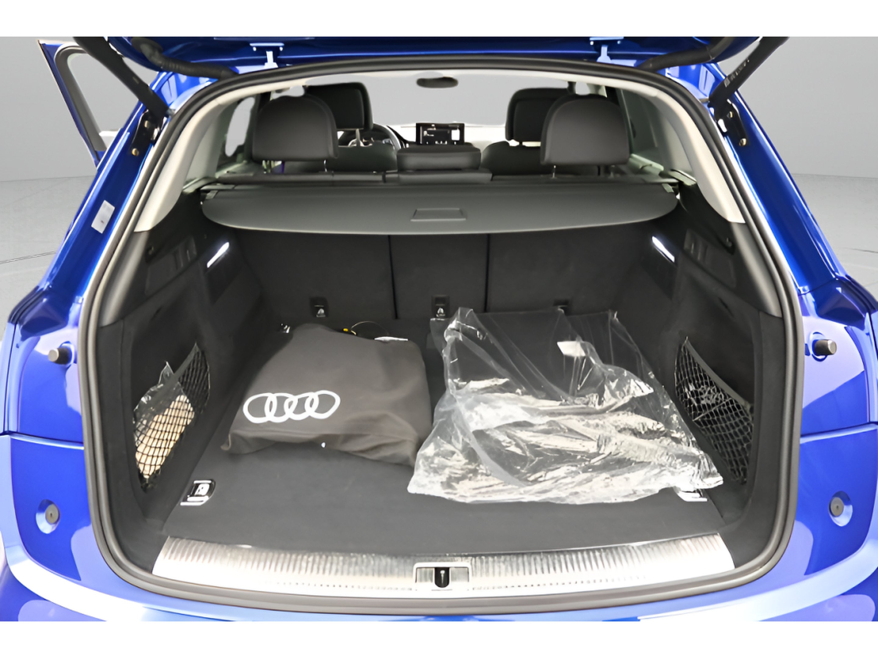 2023 Audi Q5 Prestige 55 TFSI e S line quattro S tronic