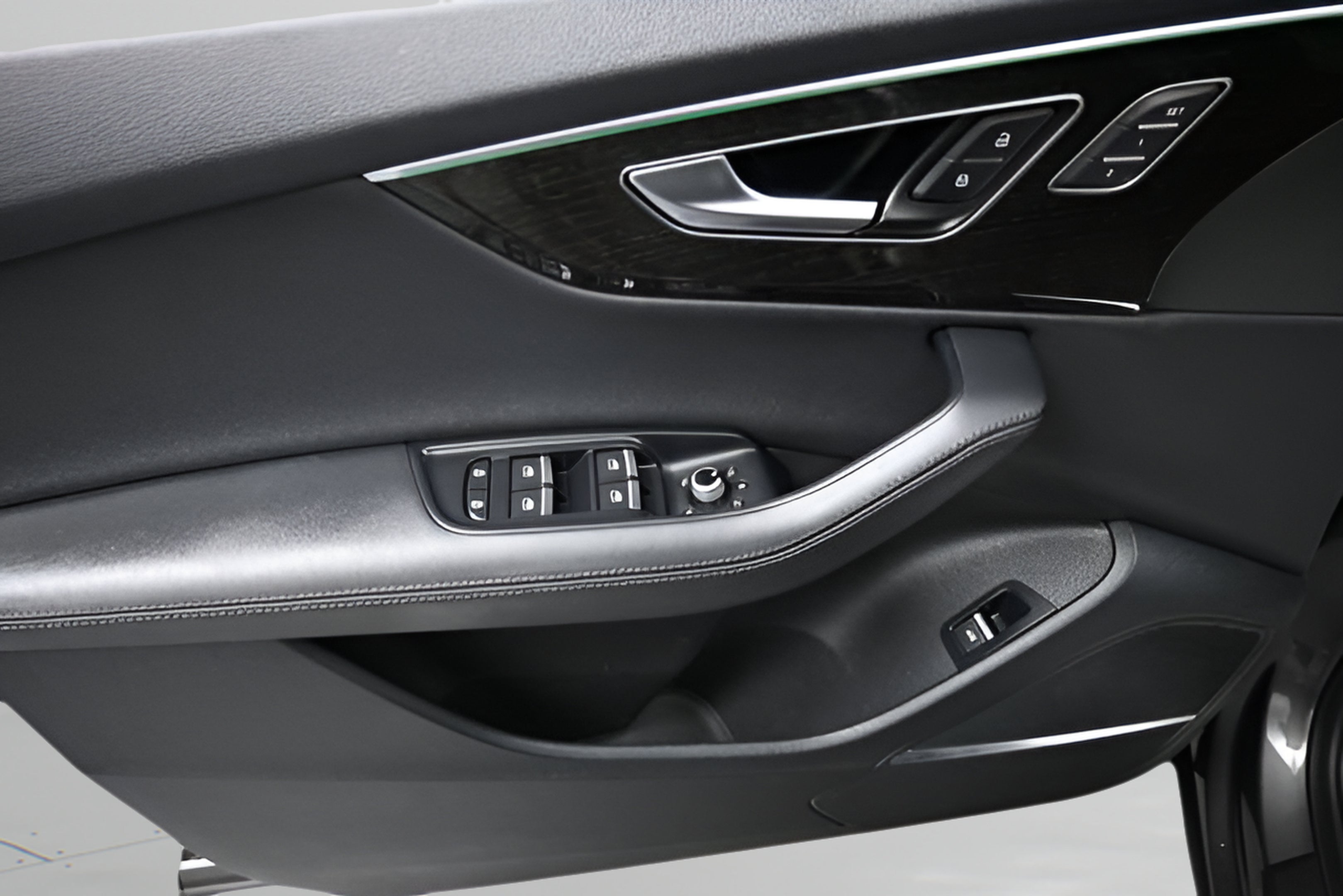 2023 Audi Q7 Premium Plus 45 TFSI quattro Tiptronic