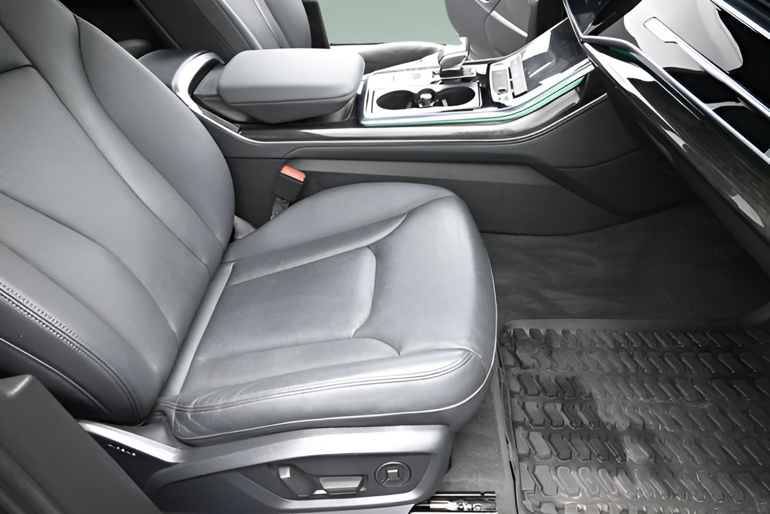 2023 Audi Q7 Premium Plus 45 TFSI quattro Tiptronic