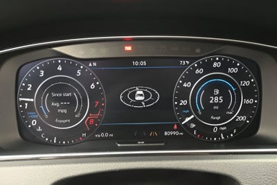 2019 Volkswagen Golf R 2.0T w/DCC & Navigation