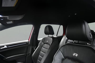 2019 Volkswagen Golf R 2.0T w/DCC & Navigation