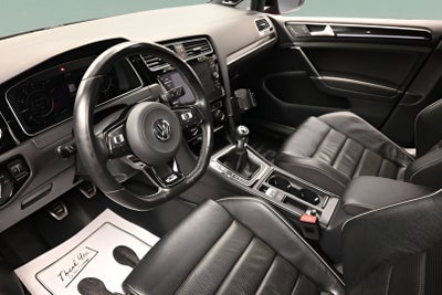 2019 Volkswagen Golf R 2.0T w/DCC & Navigation