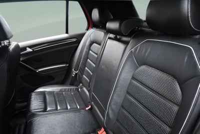 2019 Volkswagen Golf R 2.0T w/DCC & Navigation