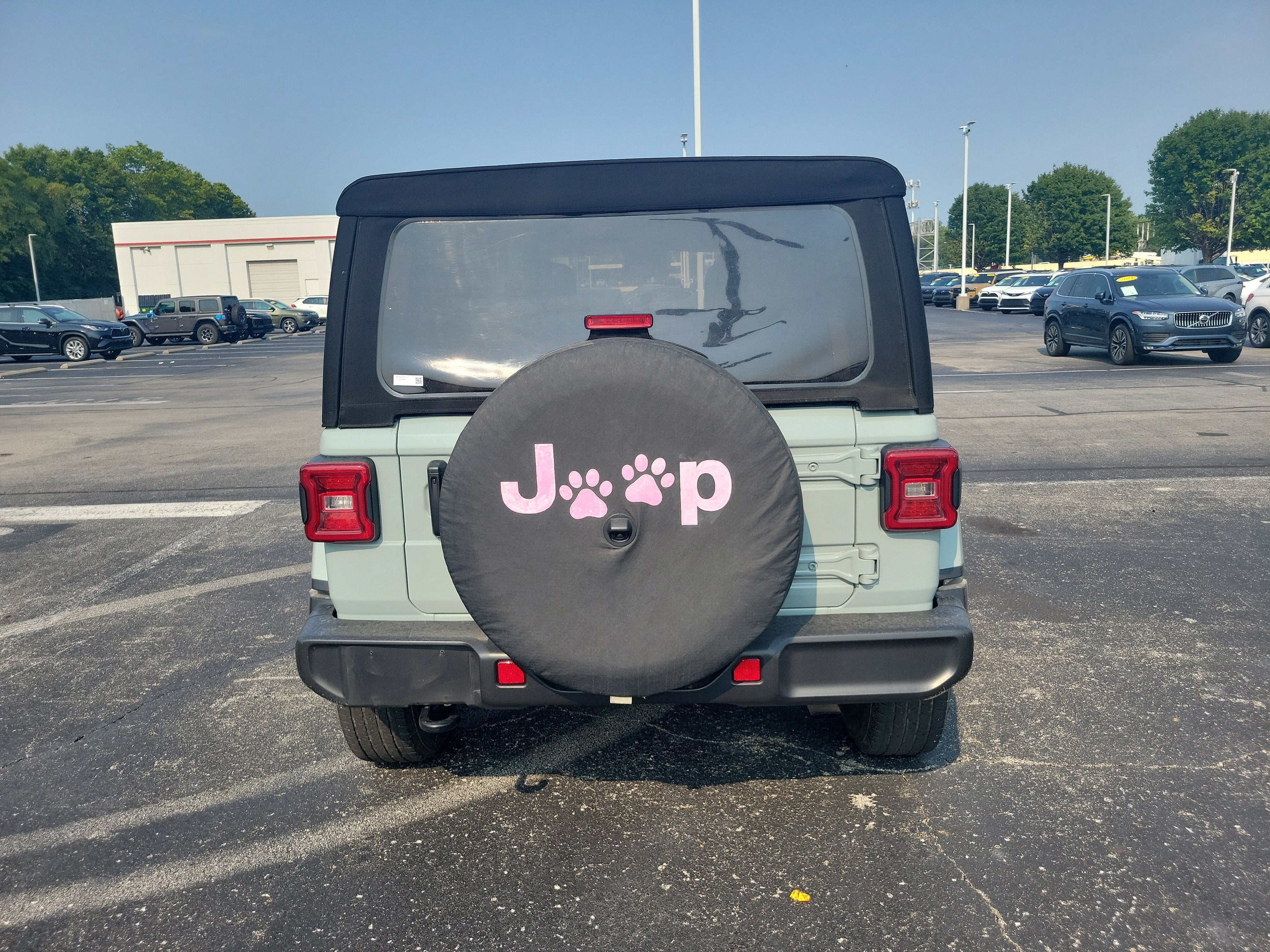 2024 Jeep Wrangler Sahara