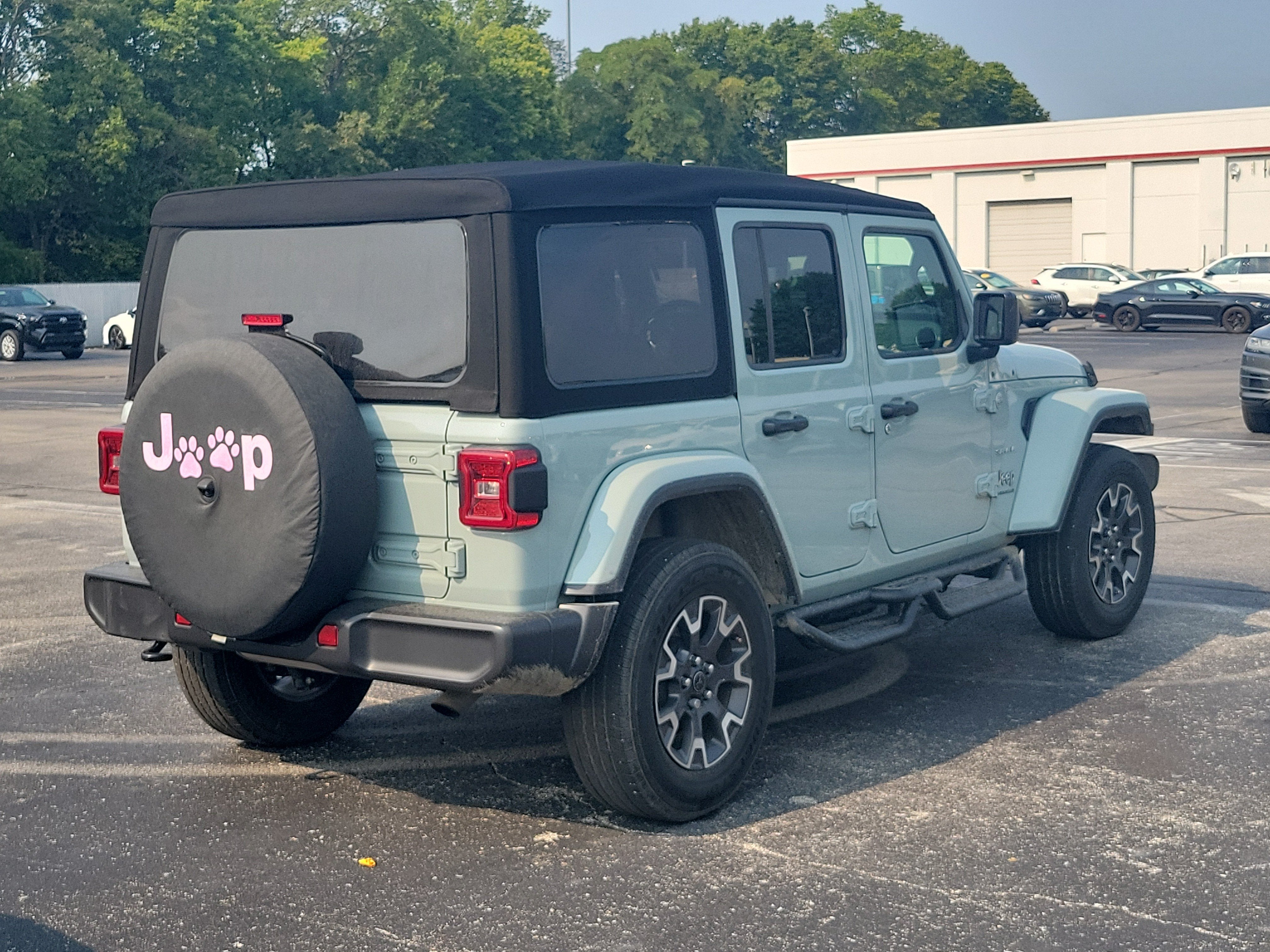 2024 Jeep Wrangler Sahara