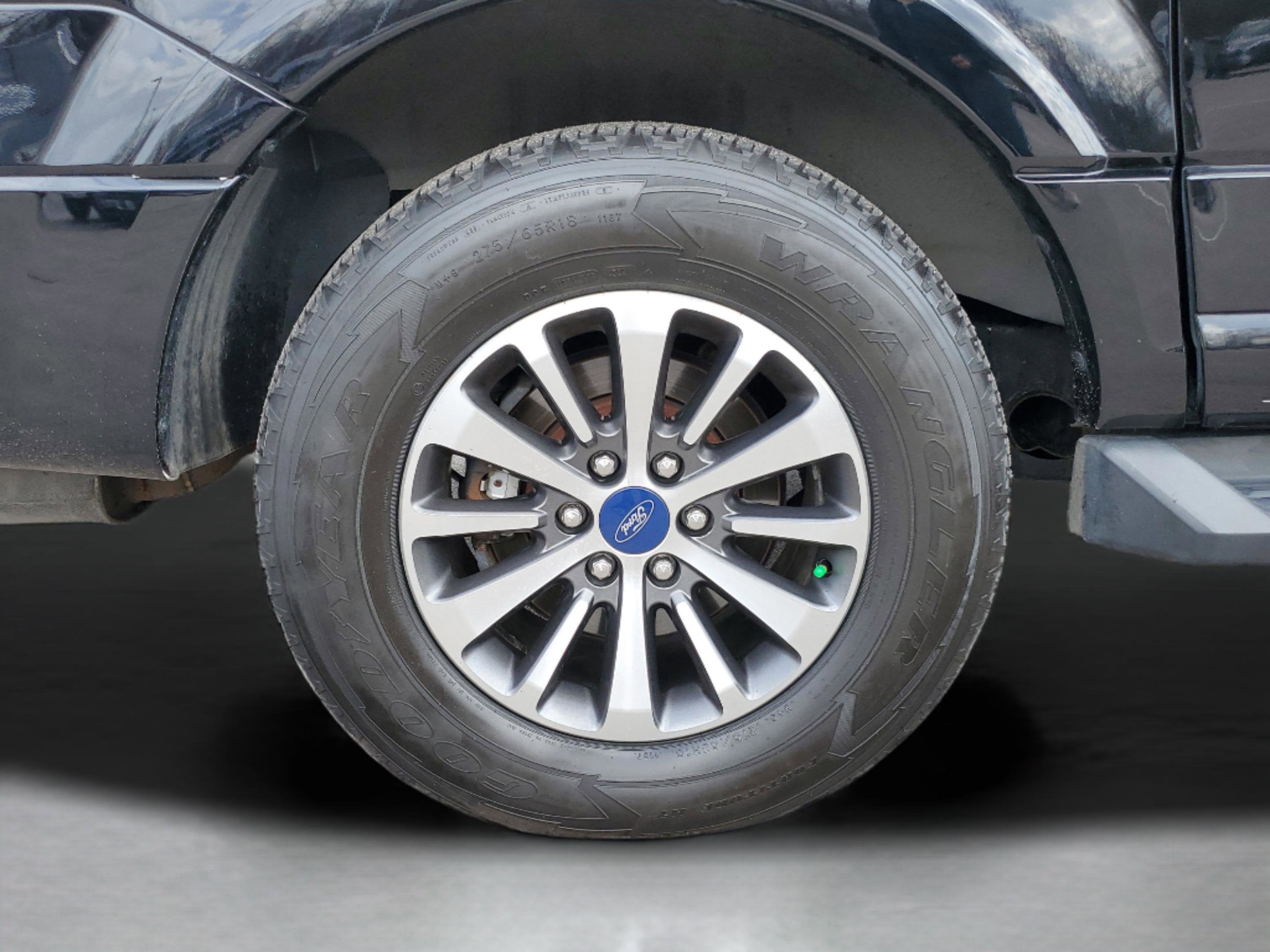 2017 Ford Expedition EL XLT