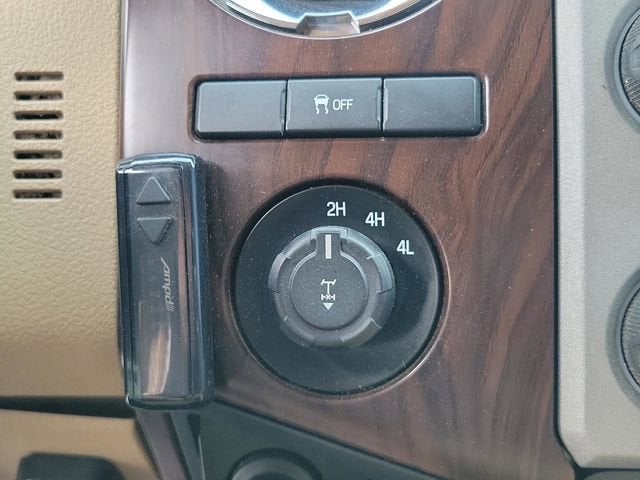 2015 Ford Super Duty F-350 SRW Lariat
