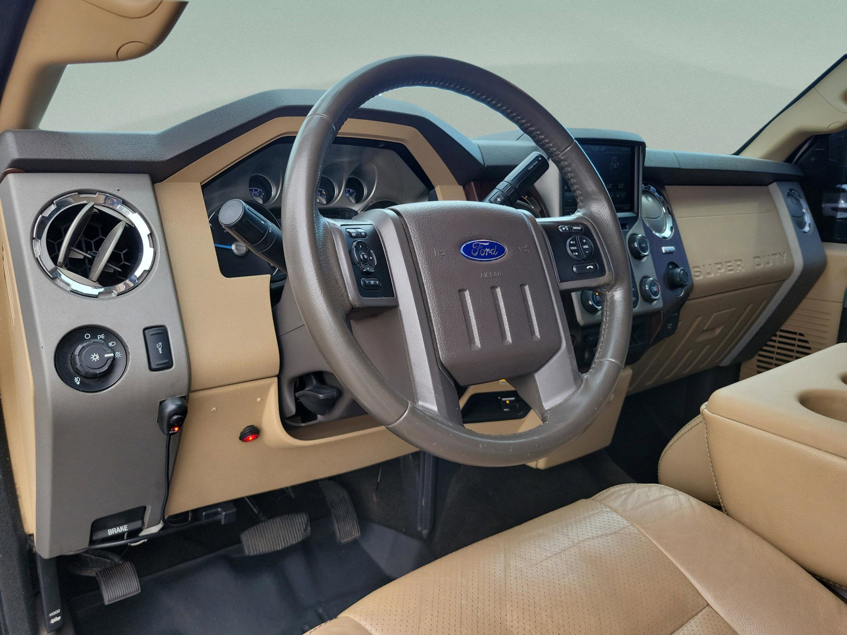 2015 Ford Super Duty F-350 SRW Lariat