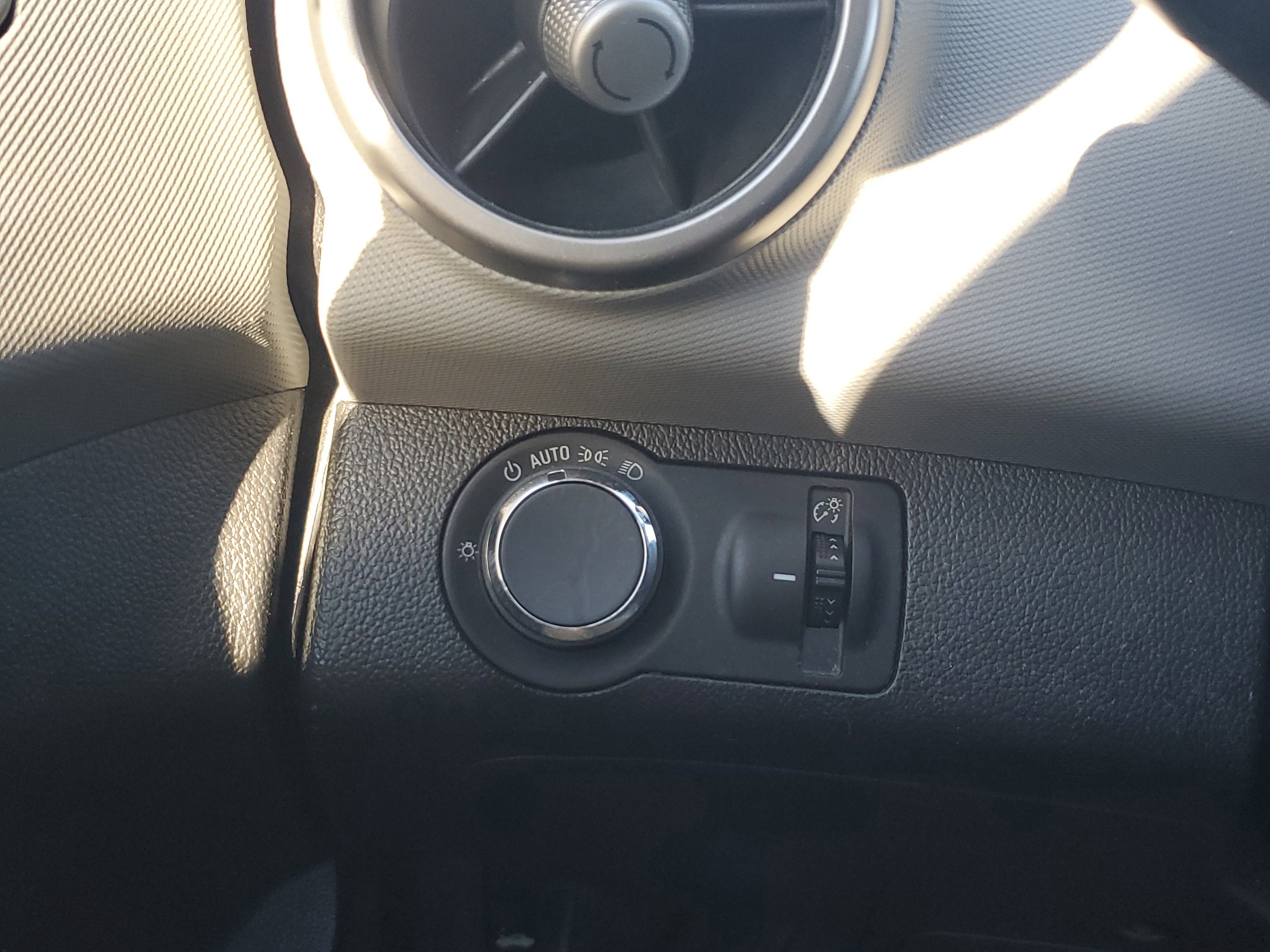 2015 Chevrolet Sonic LS