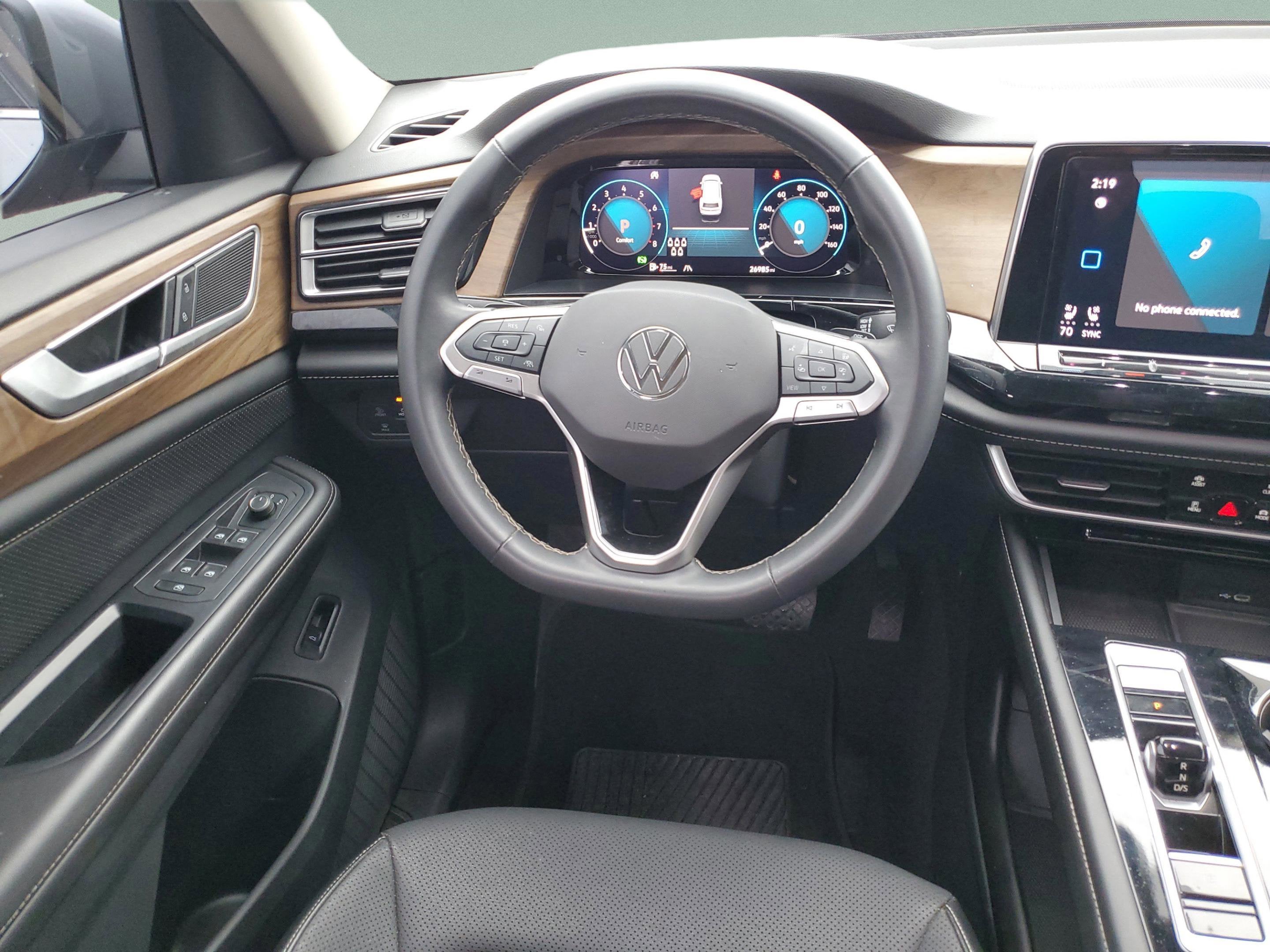 2024 Volkswagen Atlas 2.0T SE w/Technology