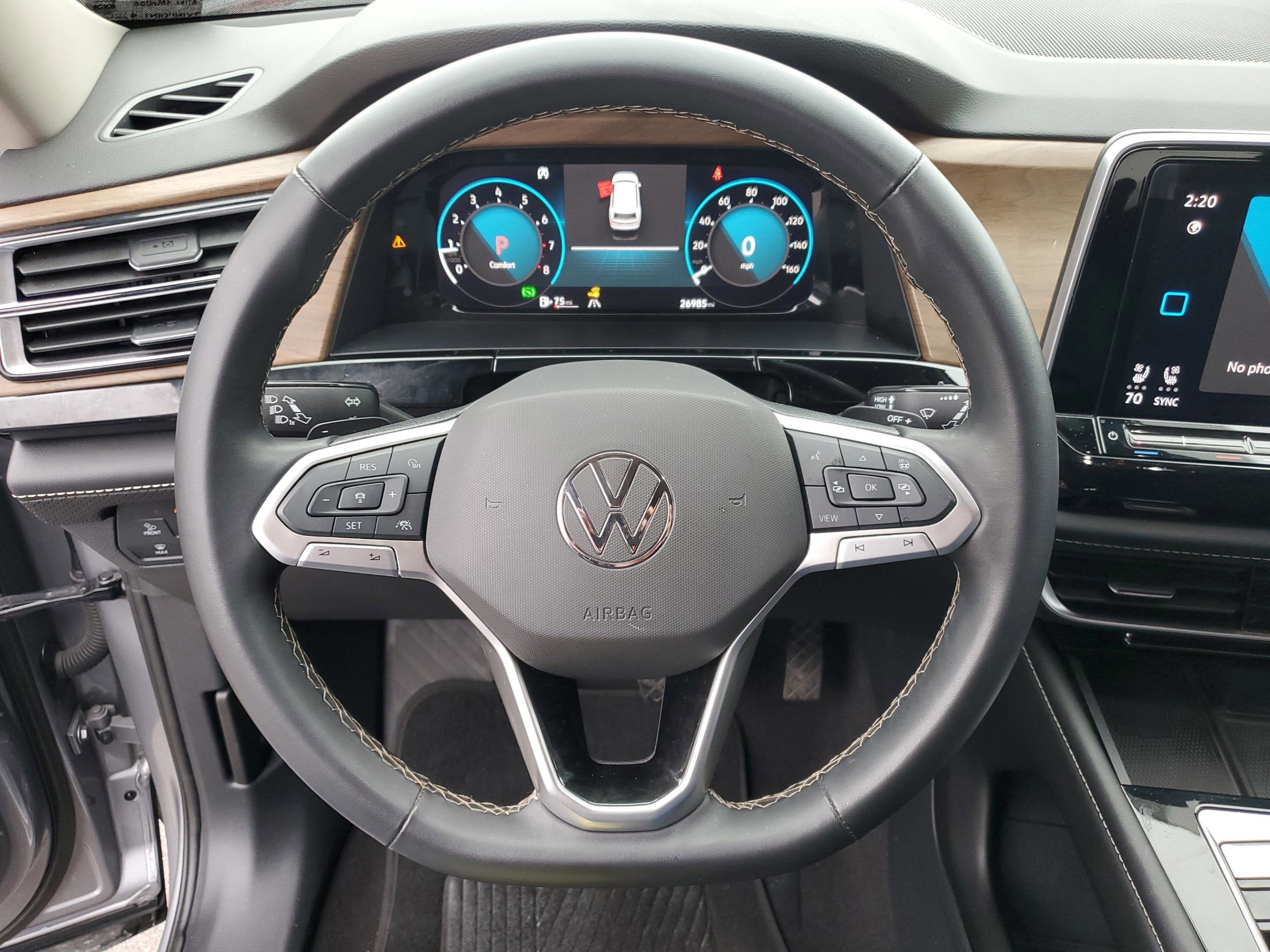 2024 Volkswagen Atlas 2.0T SE w/Technology