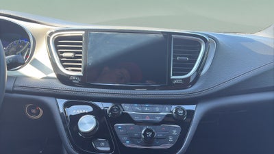 2024 Chrysler Pacifica Pinnacle