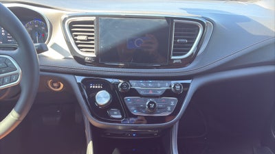 2024 Chrysler Pacifica Pinnacle