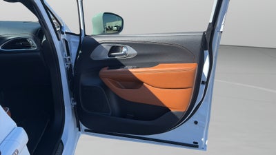 2024 Chrysler Pacifica Pinnacle