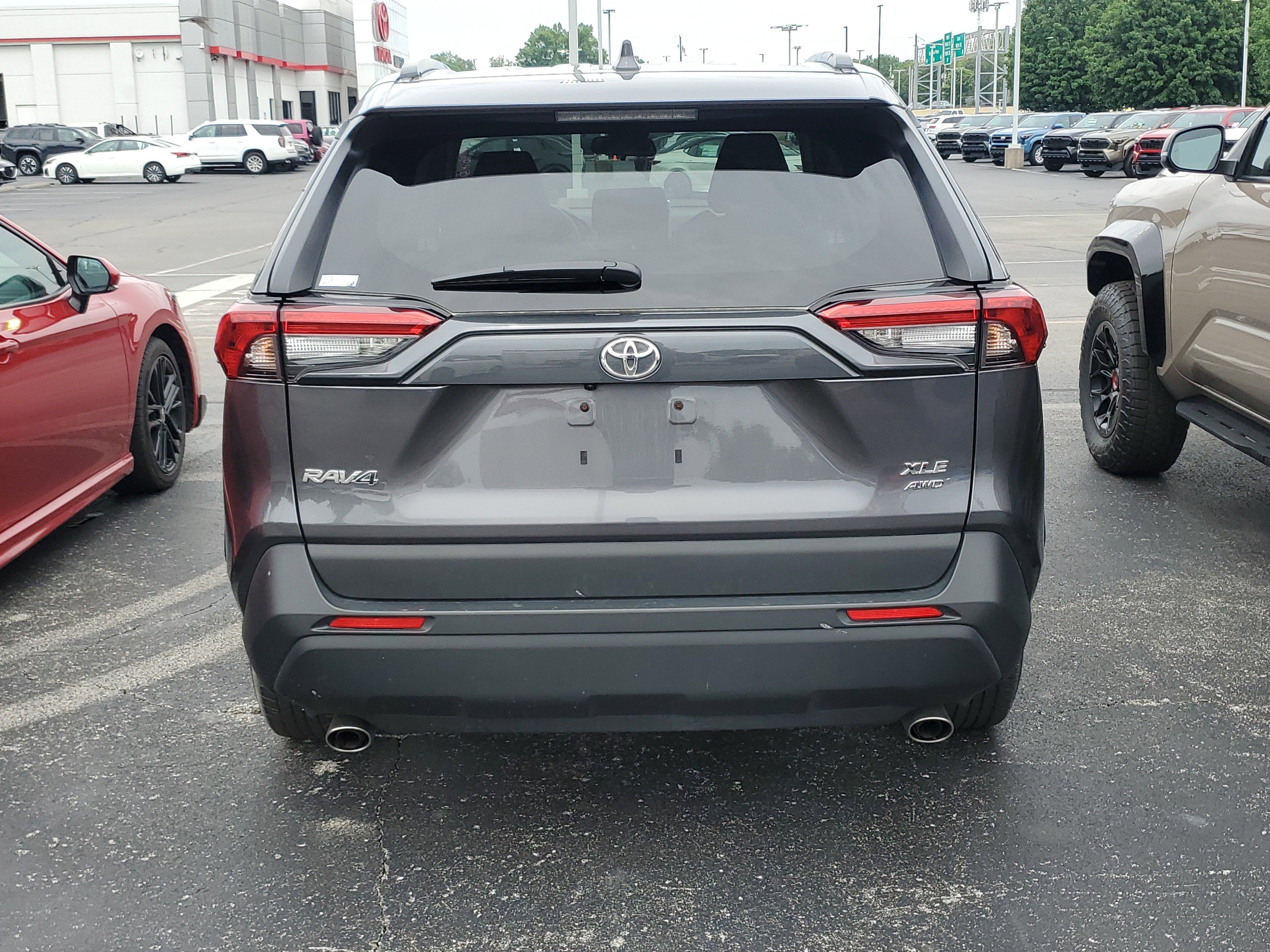2025 Toyota RAV4 XLE