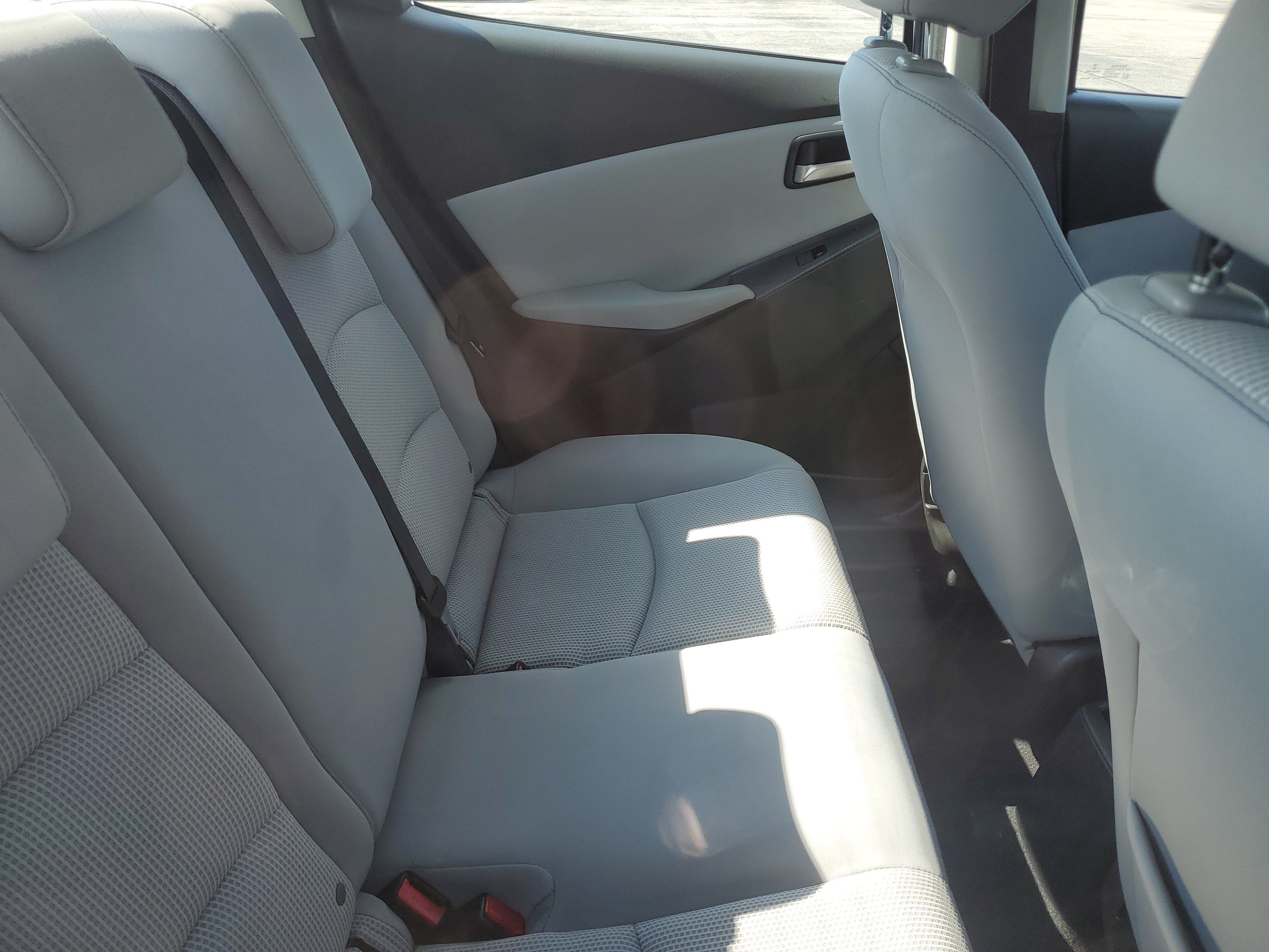2019 Toyota Yaris Sedan LE