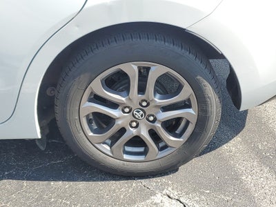 2019 Toyota Yaris Sedan LE