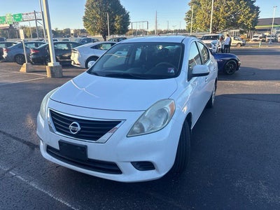 2012 Nissan Versa SV