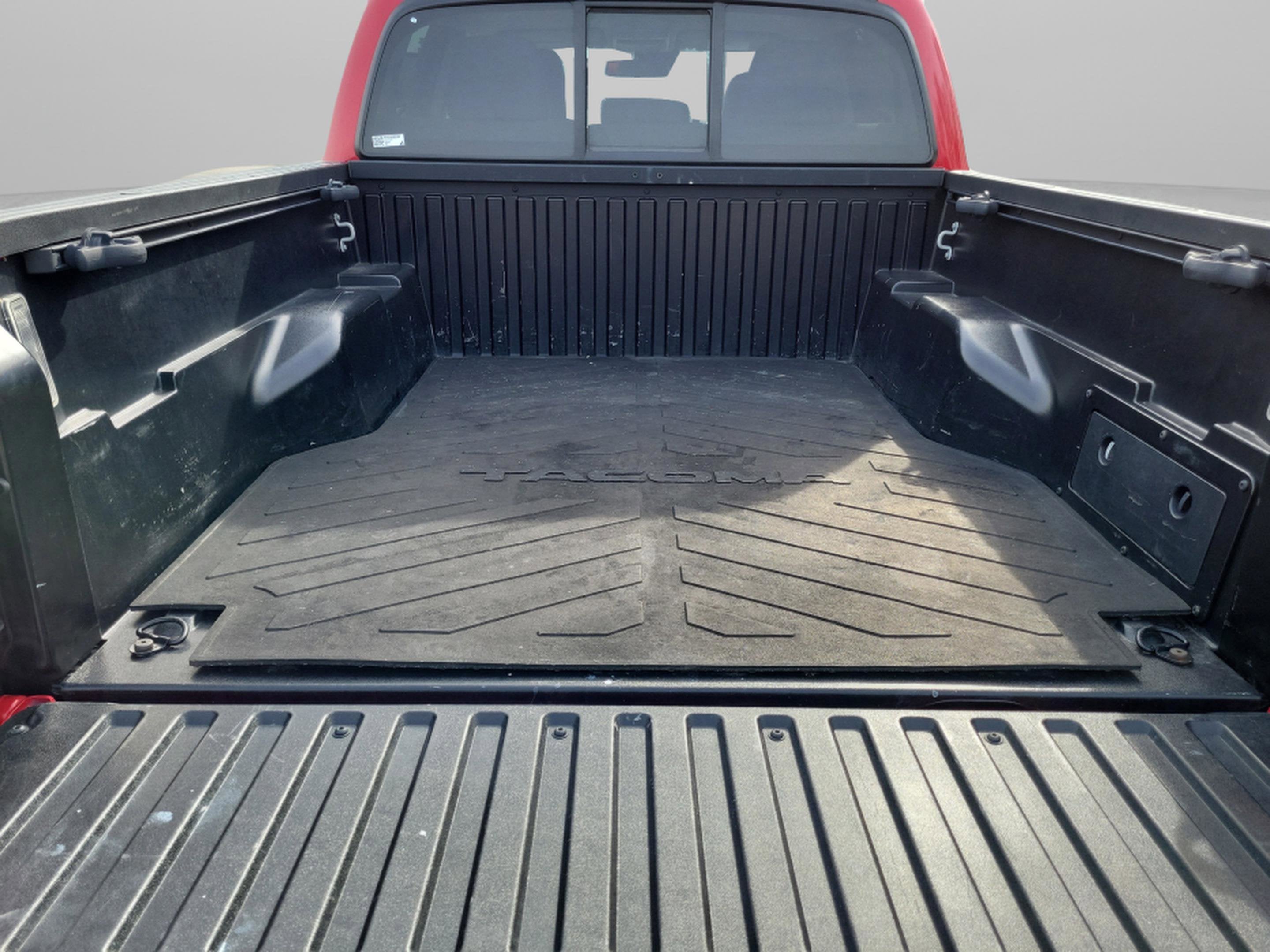 2022 Toyota Tacoma 4WD SR