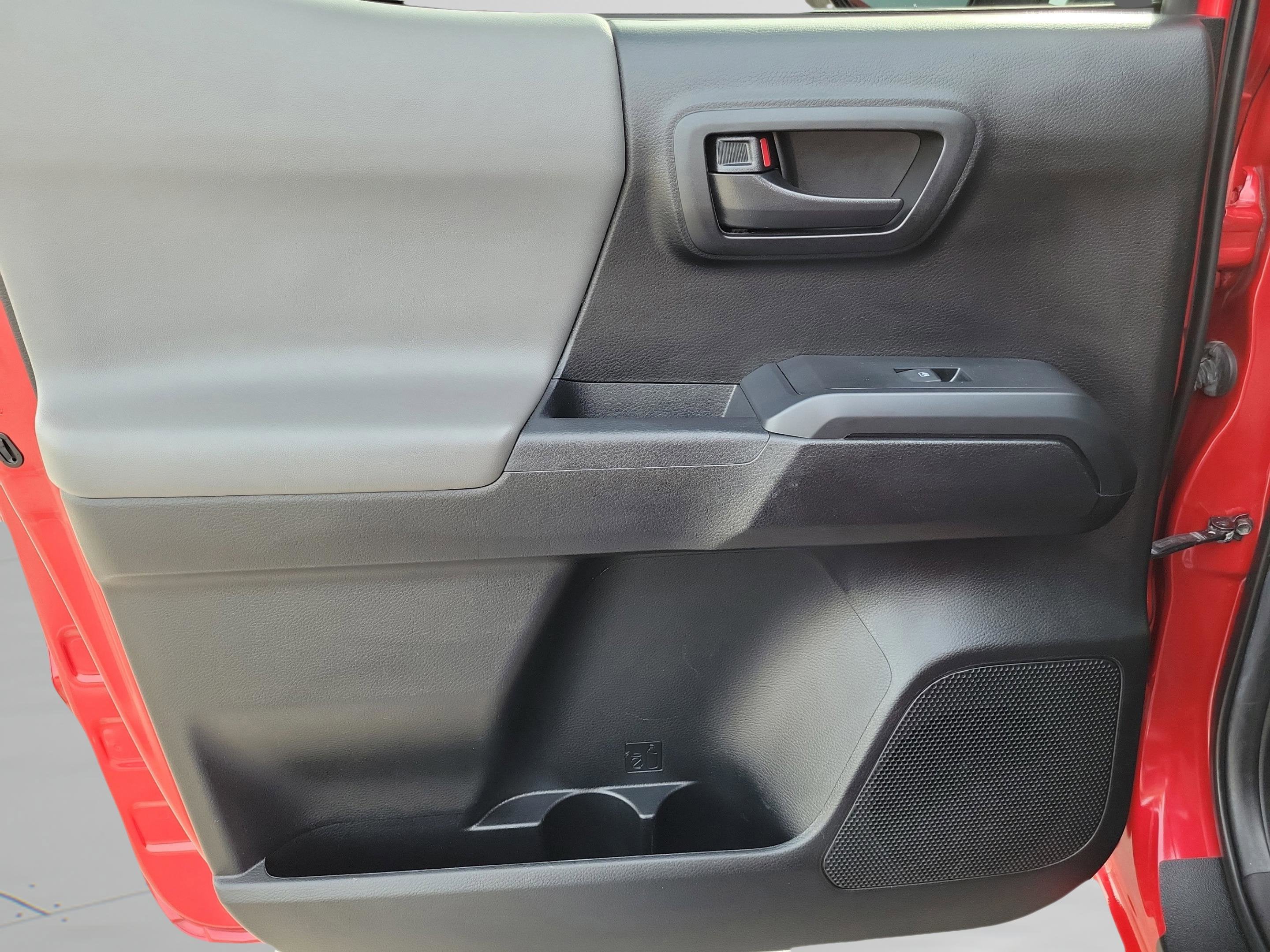 2022 Toyota Tacoma 4WD SR