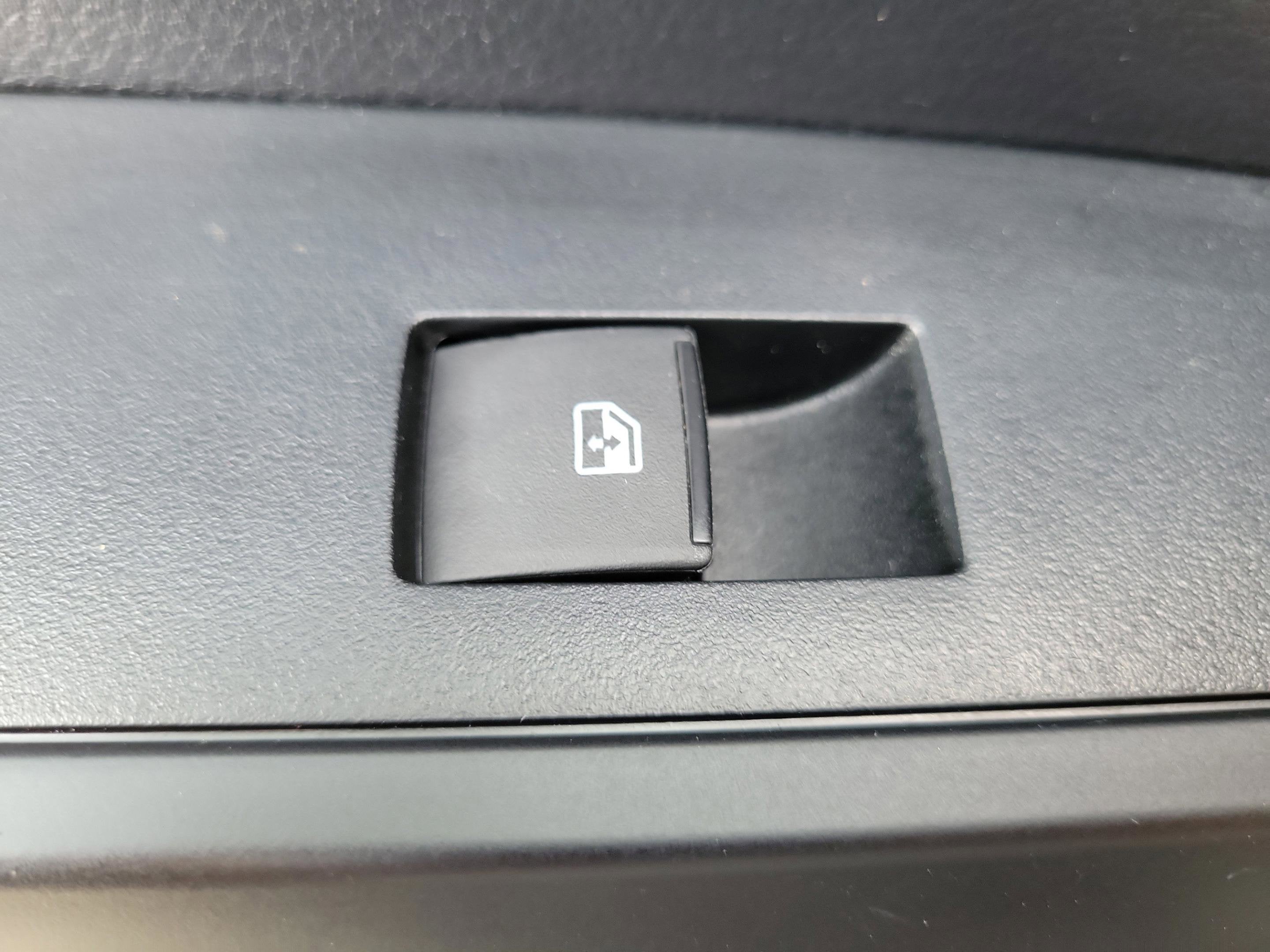 2022 Toyota Tacoma 4WD SR