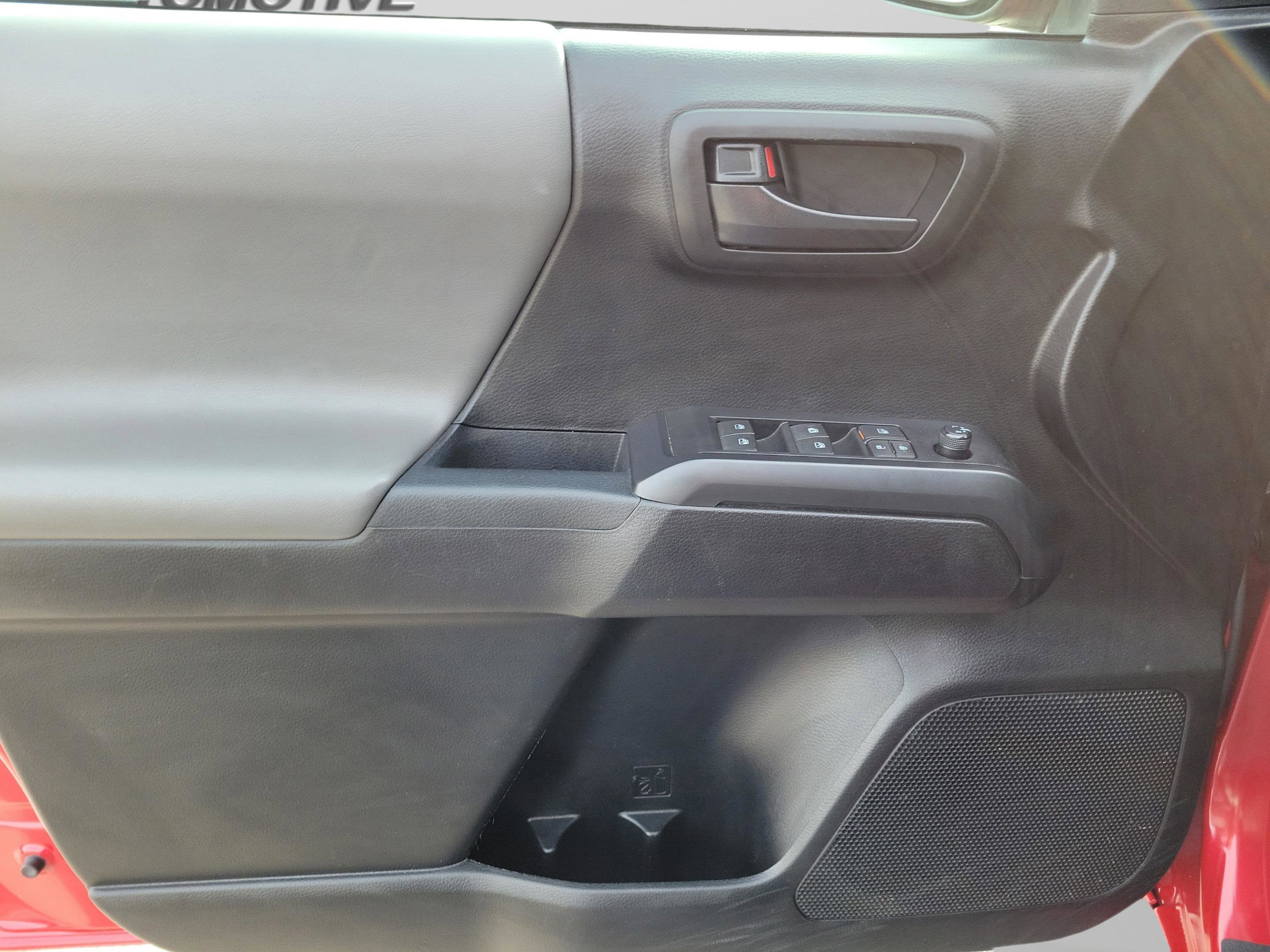 2022 Toyota Tacoma 4WD SR