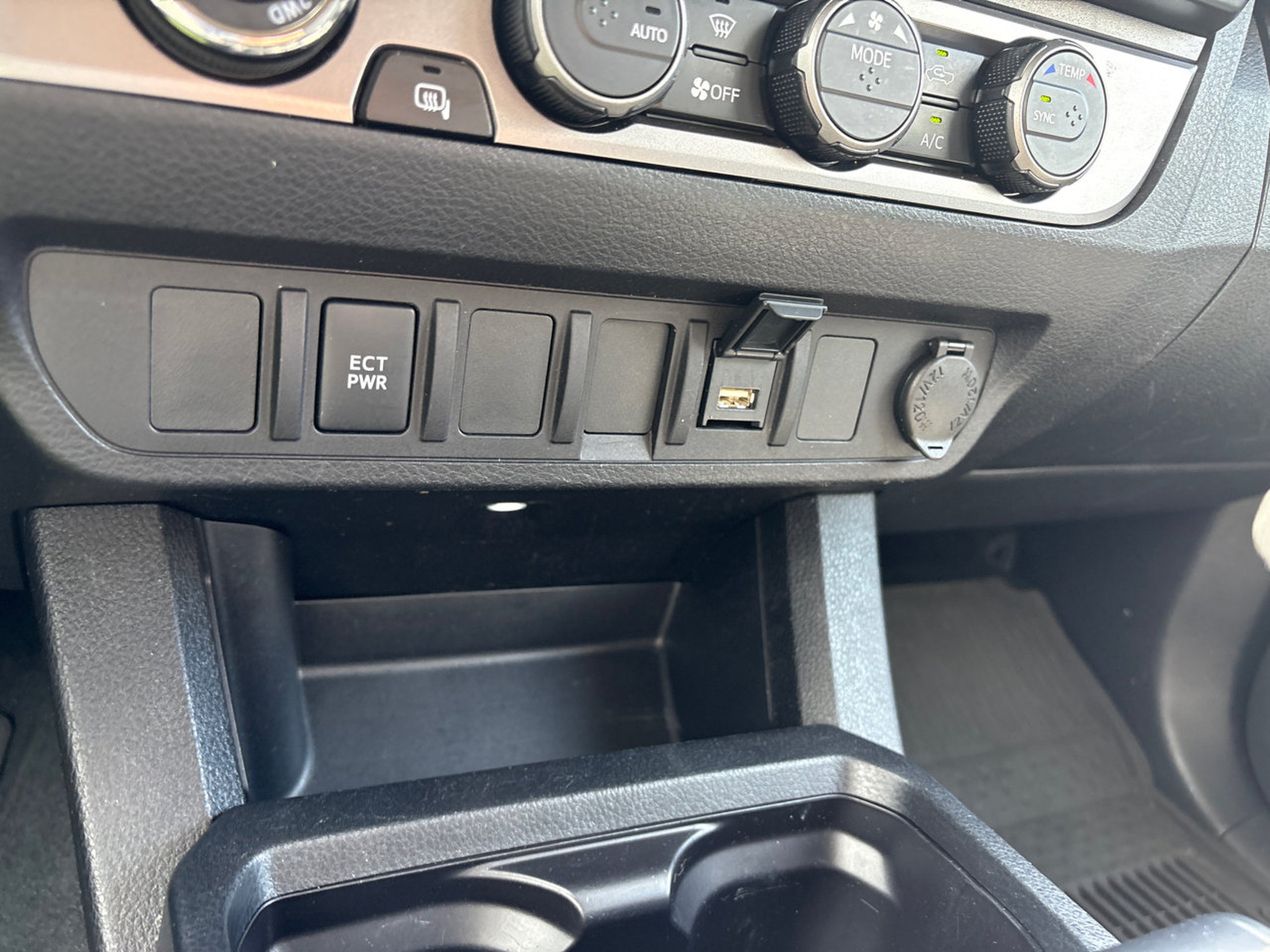 2023 Toyota Tacoma 4WD SR