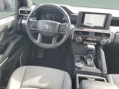 2025 Toyota Tacoma 4WD SR5