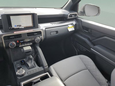 2025 Toyota Tacoma 4WD SR5