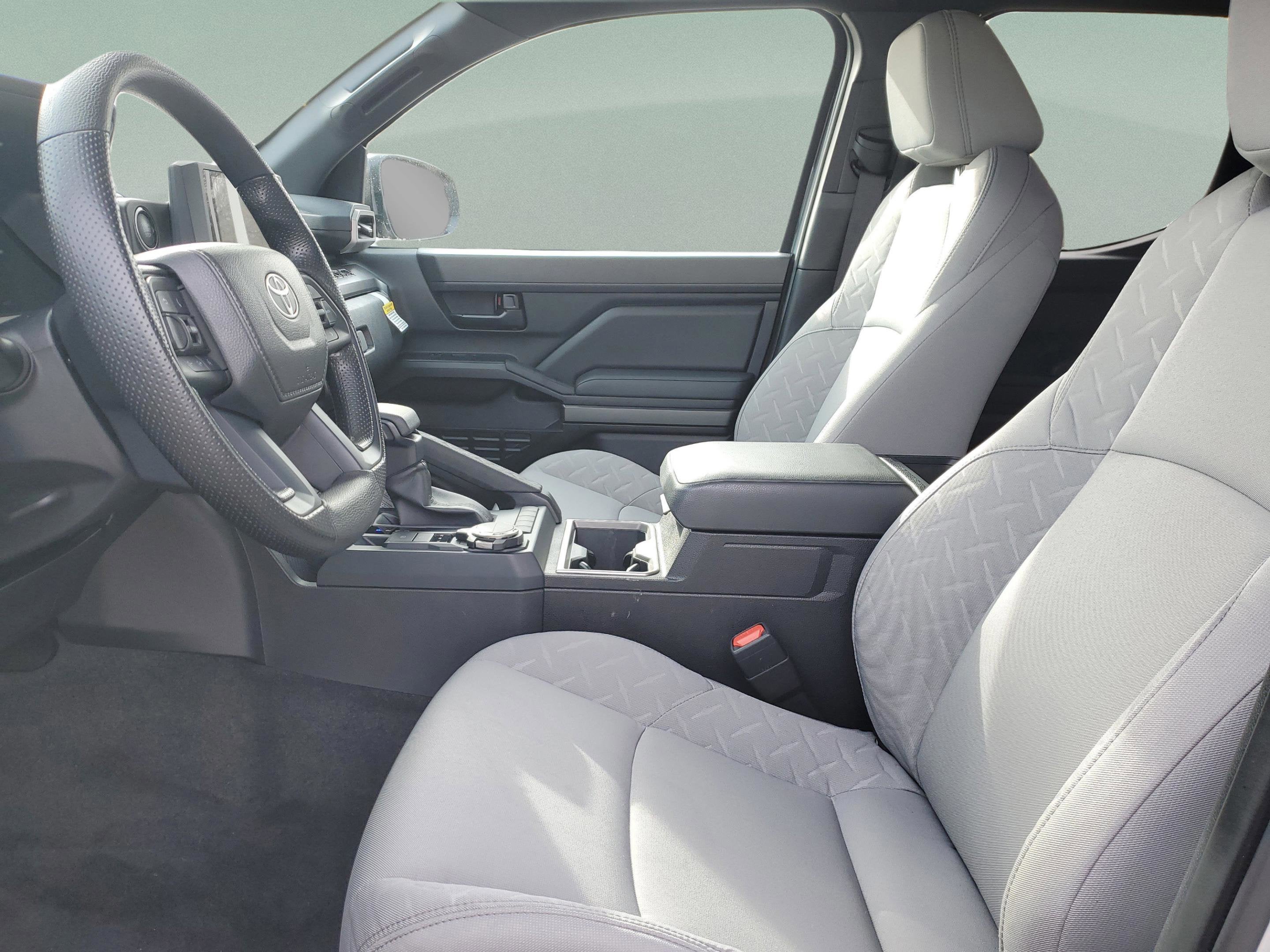 2025 Toyota Tacoma 4WD SR5