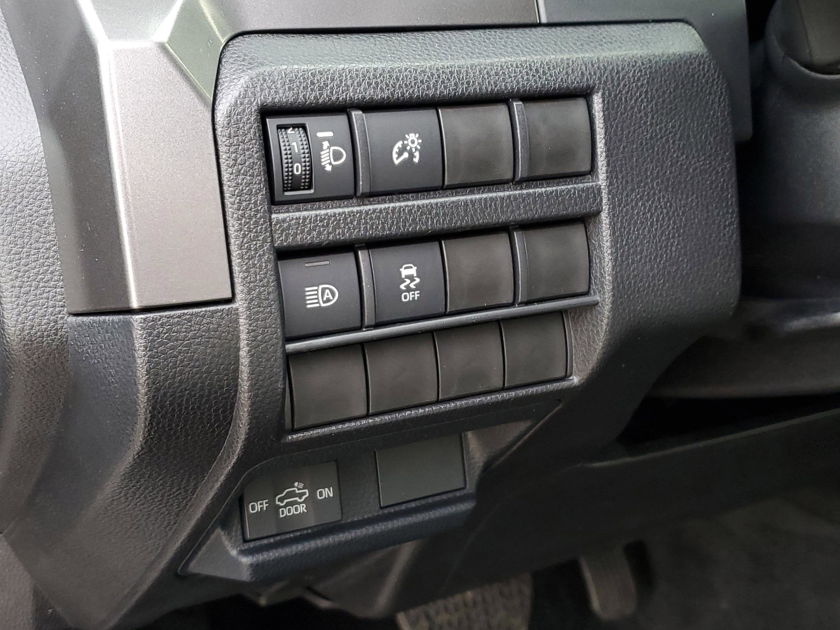 2025 Toyota Tacoma 4WD SR5