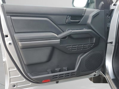 2025 Toyota Tacoma 4WD SR5