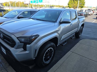 2025 Toyota Tacoma 4WD SR5
