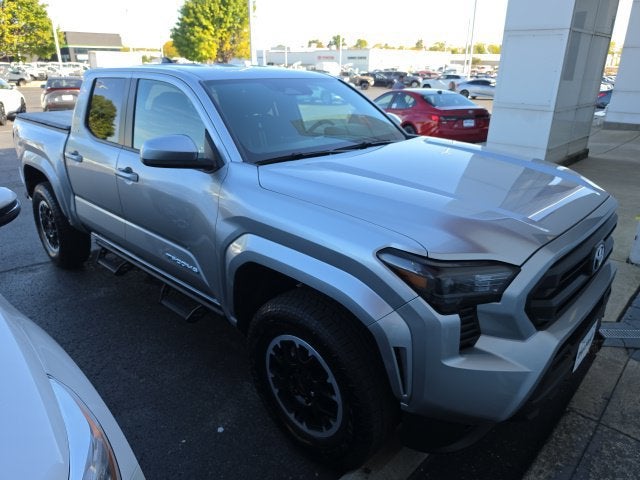 2025 Toyota Tacoma 4WD SR5