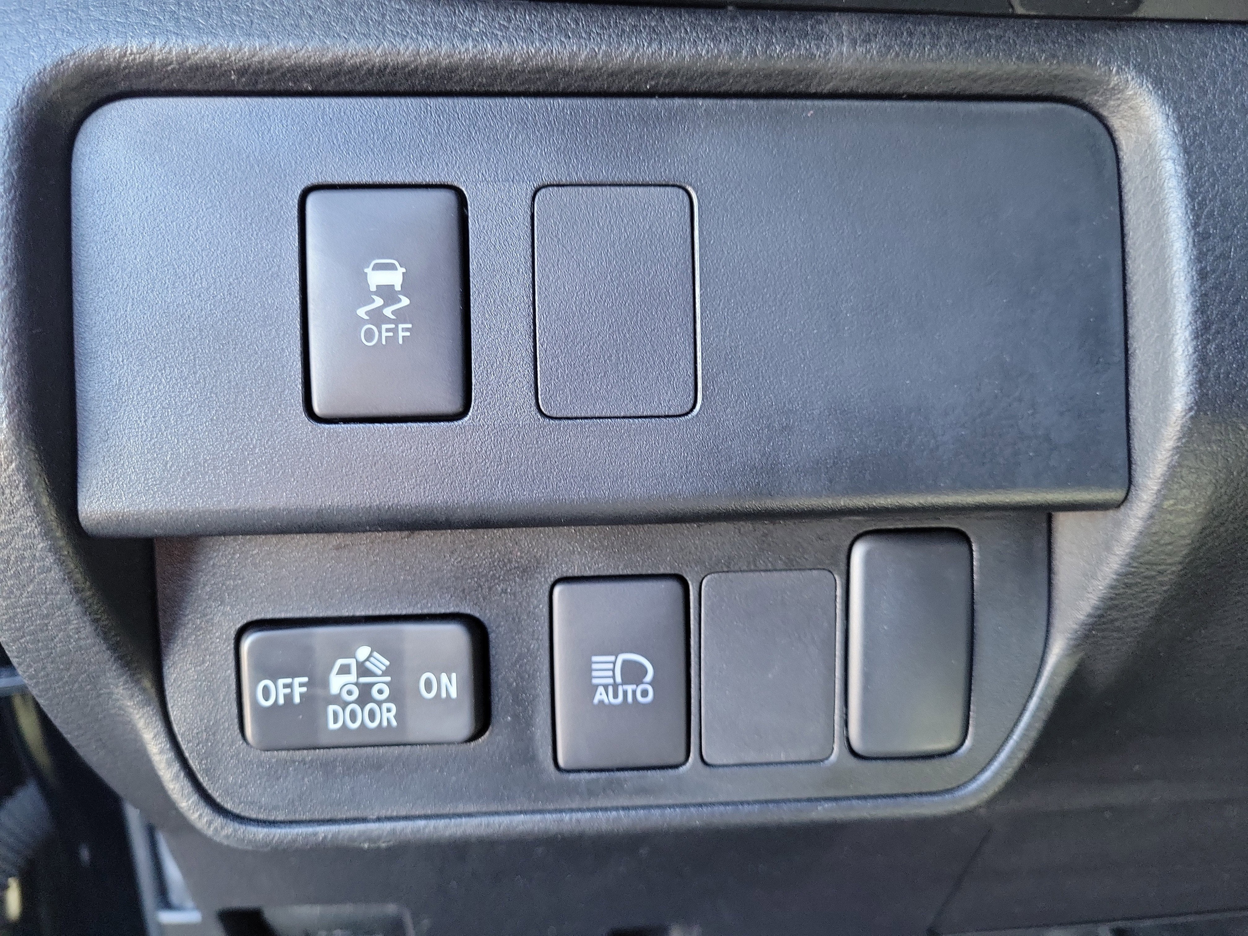 2023 Toyota Tacoma 2WD SR