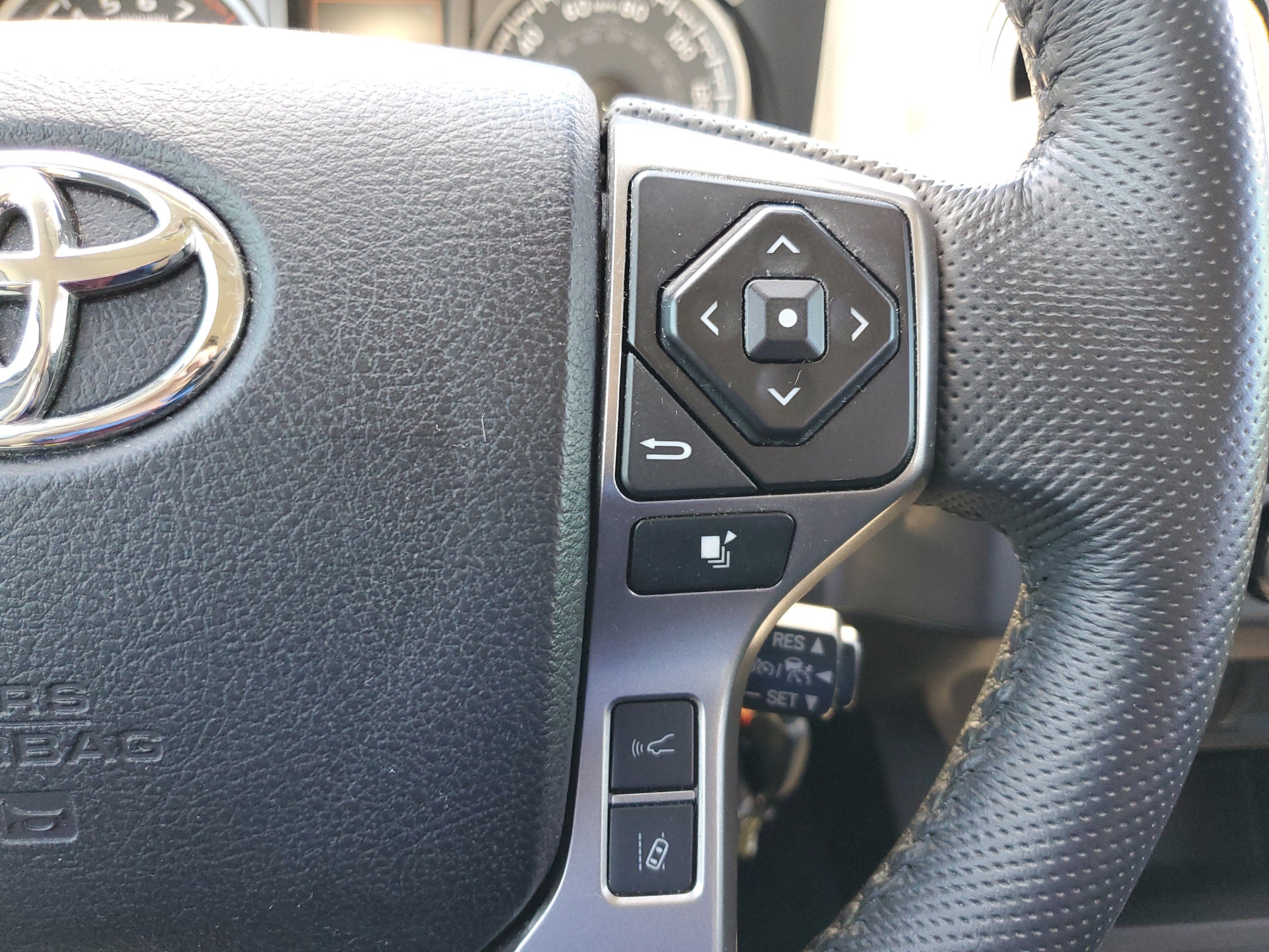 2022 Toyota Tacoma 2WD SR5