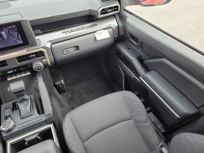 2025 Toyota Tacoma 4WD SR5