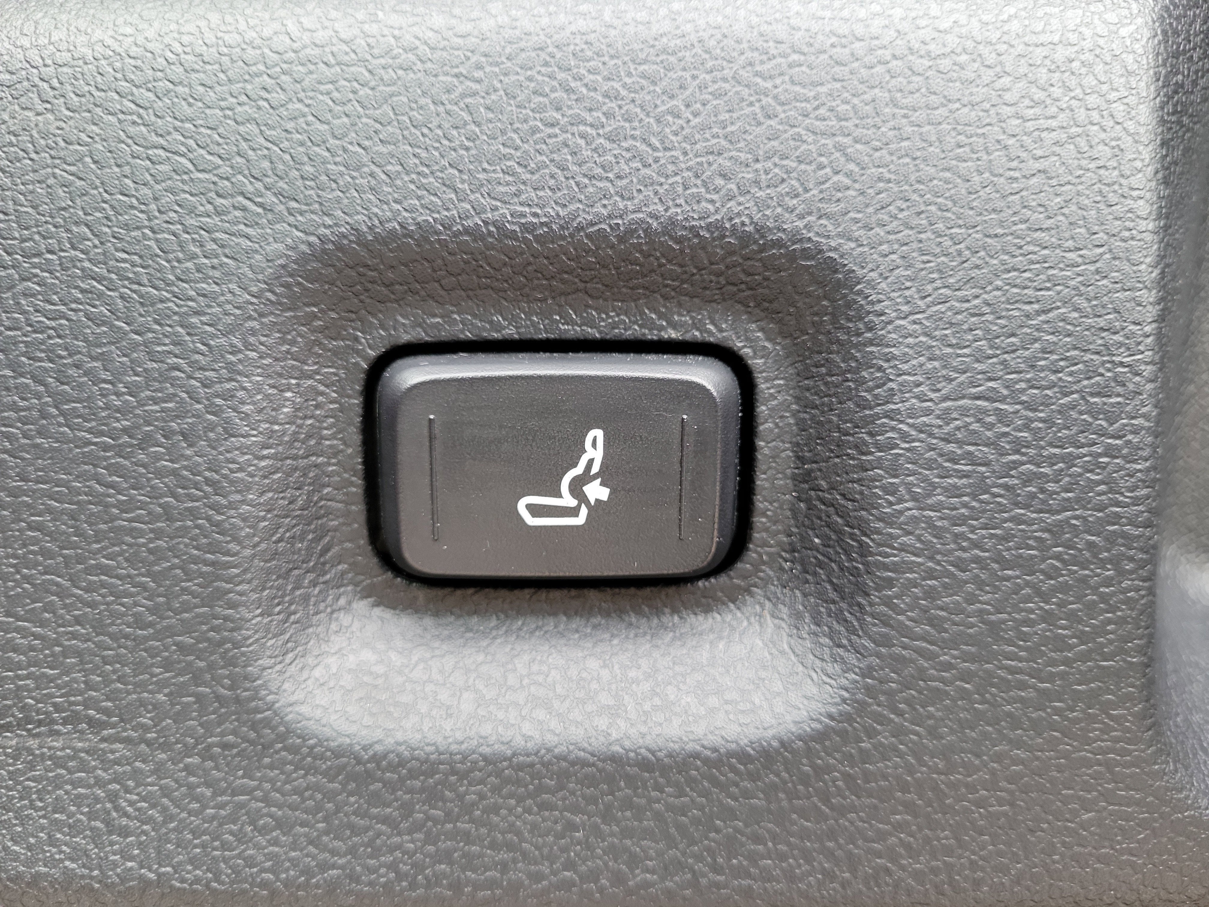 2025 Toyota Tacoma 4WD SR5